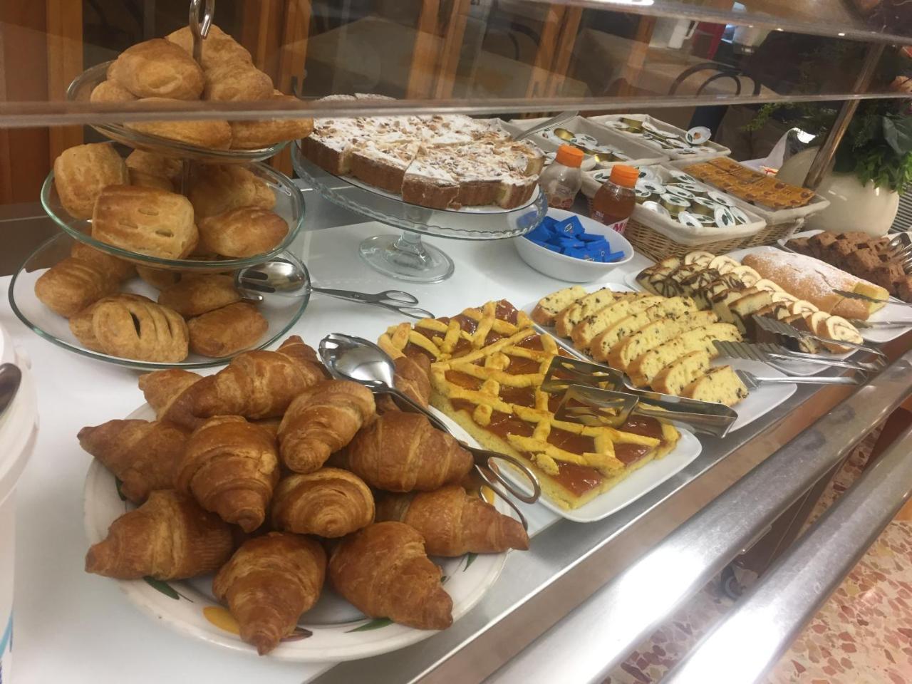 Hotel Argo 里米尼 外观 照片